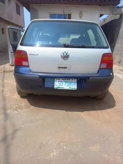 A picture of Golf 4 for sale. First body. Call 07061491876