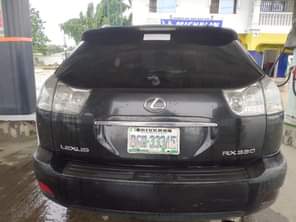 A picture of LEXUS RX330 ENGINE OKAY GEAR OKAY AC CHILLING FIRST BODY