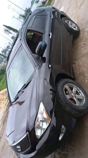 A picture of Very clean Rx 330 Ac Moscow standard Engine is sound