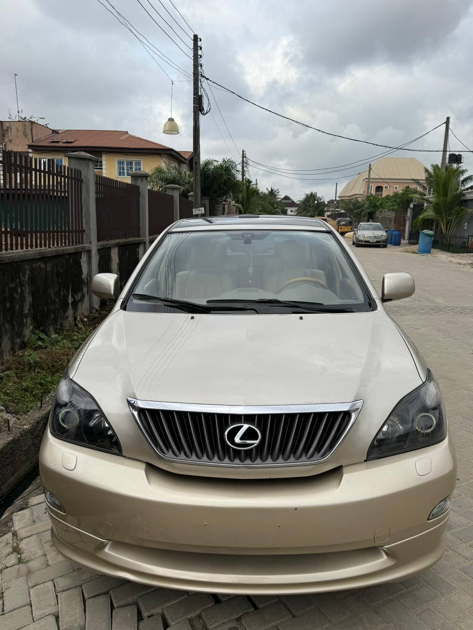 A picture of Rx350 2009 model sport edition foreign used 15 5m