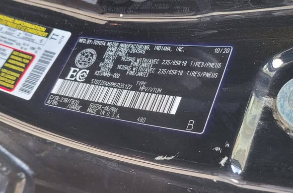 A picture of 2021 Toyota Highlander