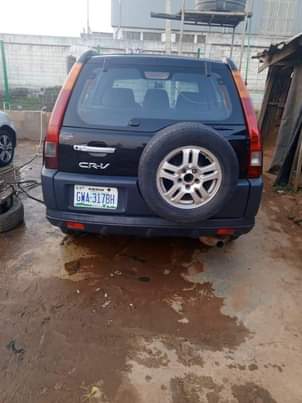 A picture of HONDA CR V 05 MODEL FIRST BODY