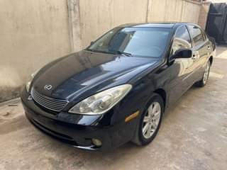 A picture of Lexus ES 330