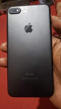 A picture of iPhone 7 Plus 32GB