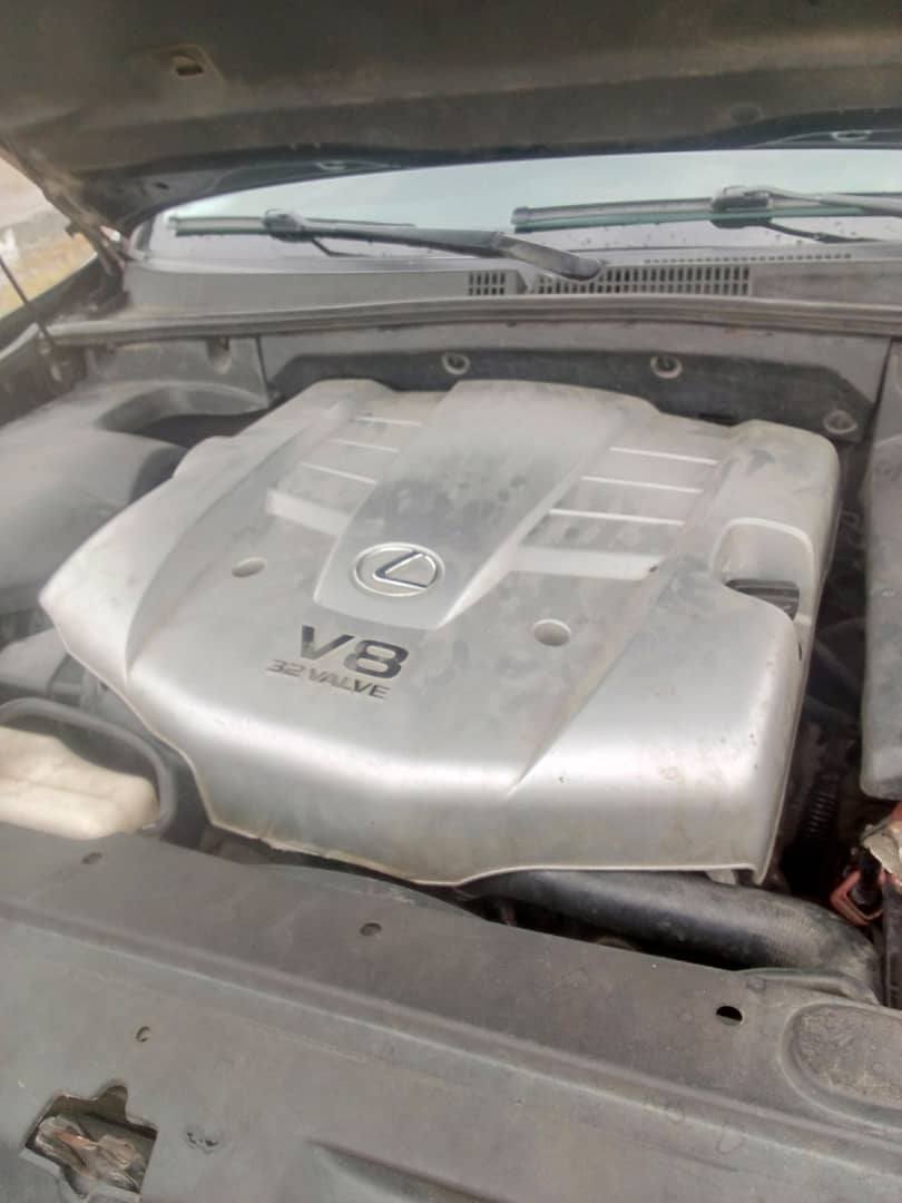 A picture of Lexus GX470 2006 model
