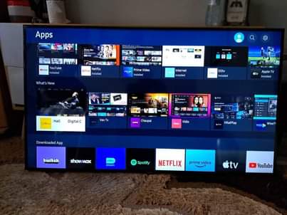 A picture of Quick sale 5o inches Samsung u800 smart TV
