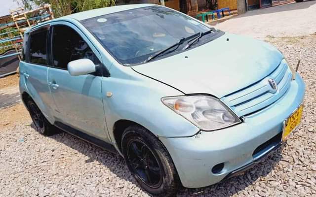 A picture of Toyota Ist 5.5mln