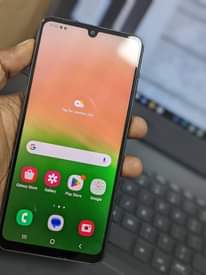 A picture of Samsung A33 5g