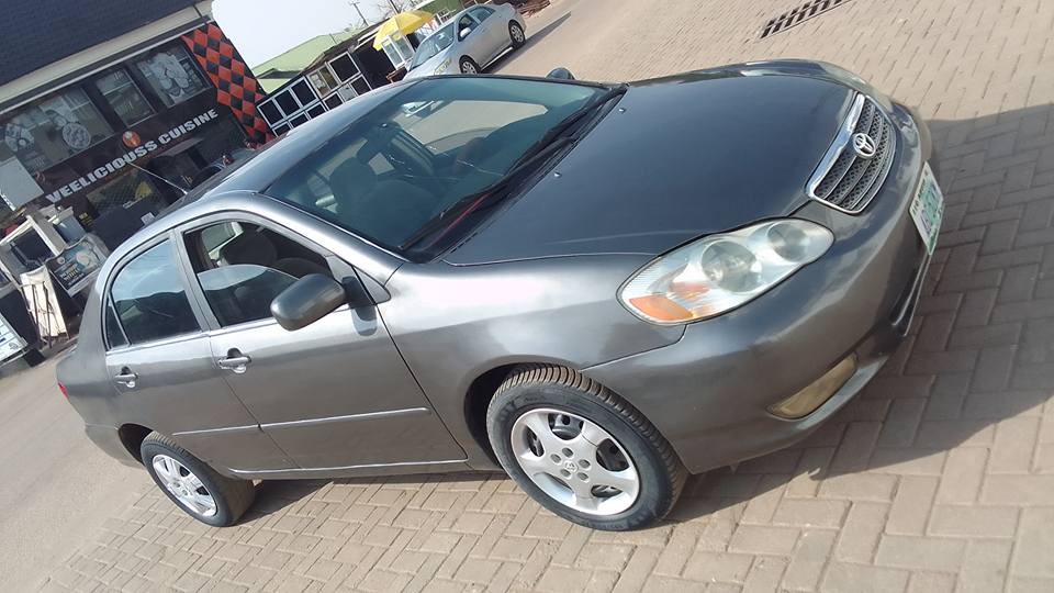 A picture of 2004 Toyota Corrola in Pristine state