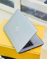 A picture of Hp 348 g1
