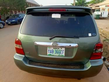 A picture of This two cars is really on a perfect condition Highland