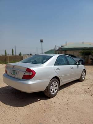 A picture of REG 04 TOYOTA CAMRY LE
