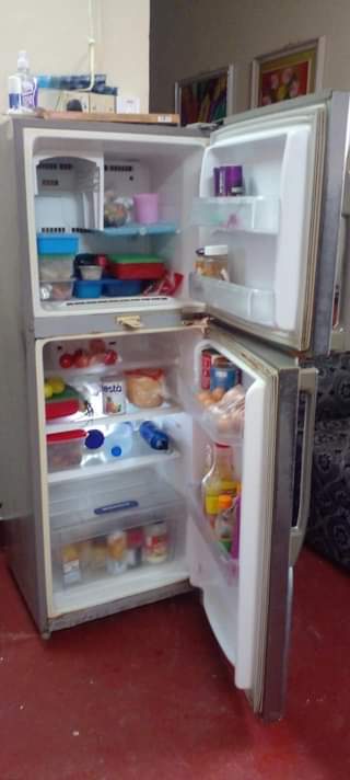 A picture of Used frige