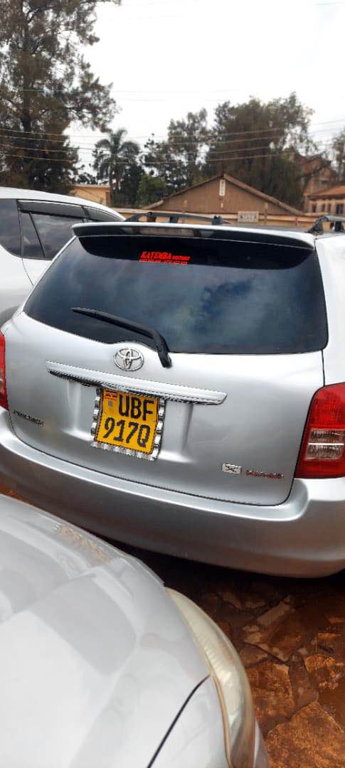 A picture of Toyota Fielder