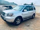 A picture of 06 Honda Pilot