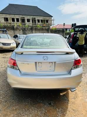 A picture of Brand Honda Model Accord Year 2010 On belt Painted on