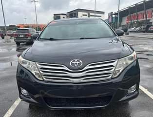 A picture of V. Clean Unregistered 2011 Toyota Venza.