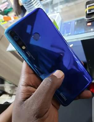 A picture of Quick deal Tecno Camon 12 230.000 4GB ram 64GB storage