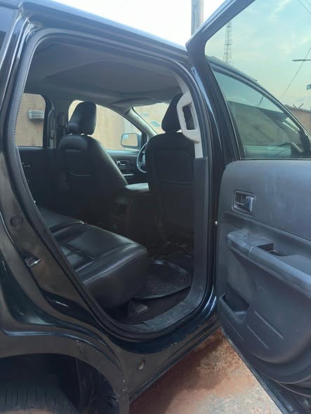 A picture of FORD EDGE SPORT FIRST BODY