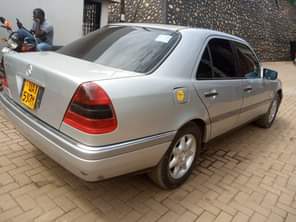 A picture of Quick sale urgently 9 5m call me 0757598620
