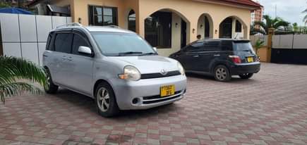 A picture of CAR