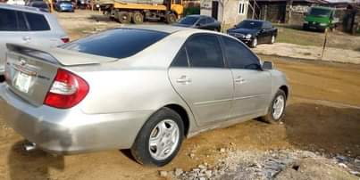A picture of 2004 Toyota 2 4