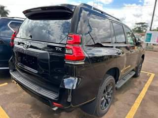 A picture of LandCruiser Prado TX 2021 model