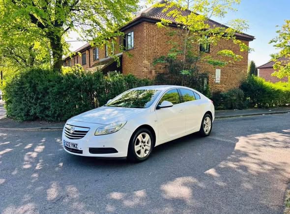 vauxhall insignia