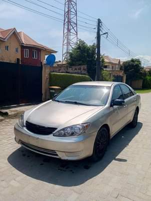 A picture of 2005 Toyota Camry