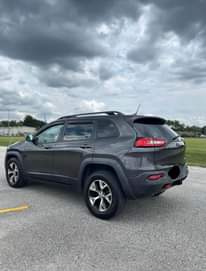 A picture of 2019 Jeep Cherokee TrailHawk Sport Utility 4D
