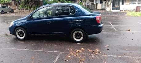 A picture of Toyota platz 01