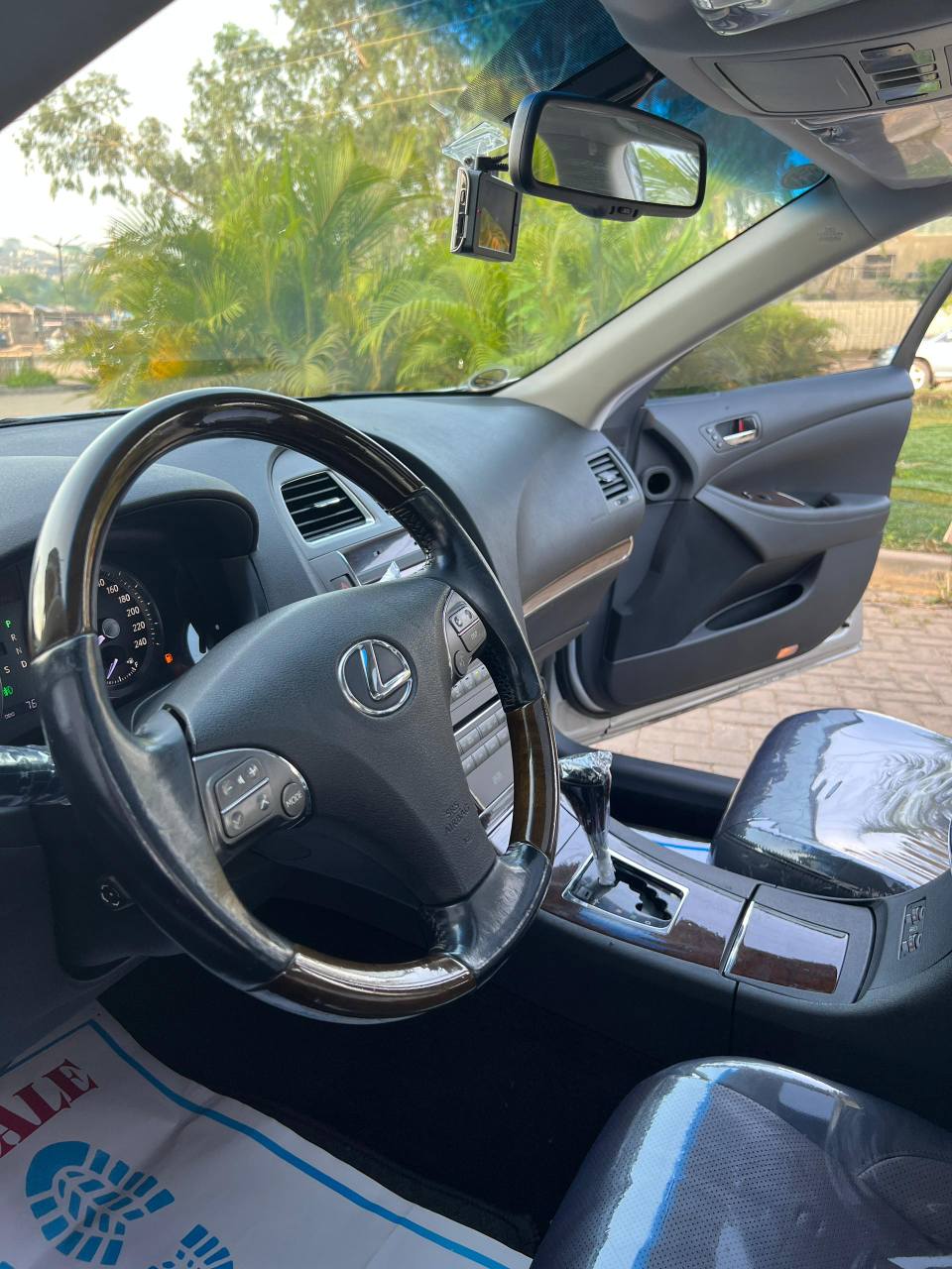 A picture of Tokunbo 2011 Lexus ES350