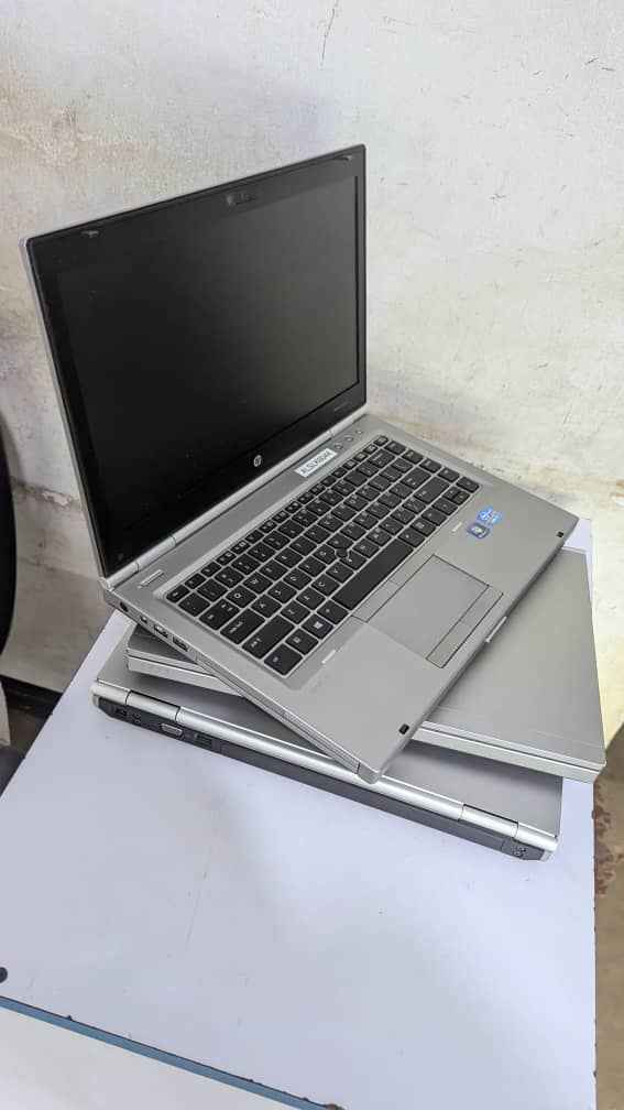 A picture of Hp elite book corei5