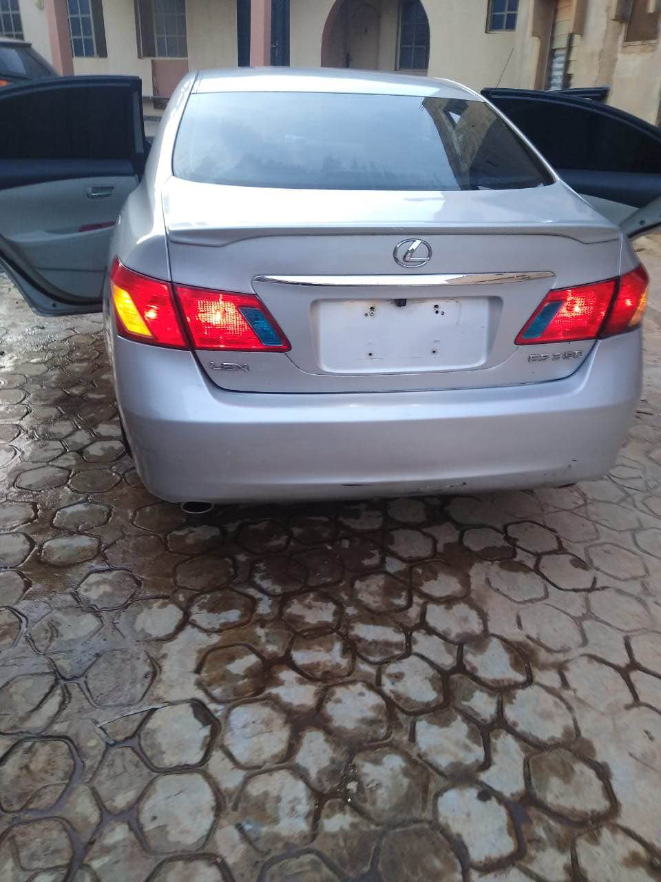 A picture of Es350