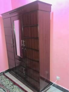 A picture of Kabati milango mitatu linauzwa Laki tatu na 30 mbagala chamazi