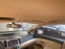 A picture of TOYOTA VENZA 2013
