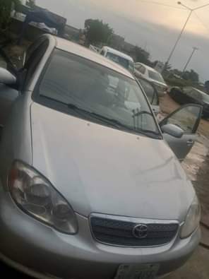 A picture of 2007 Corolla gray color with silent engine sharp gear and