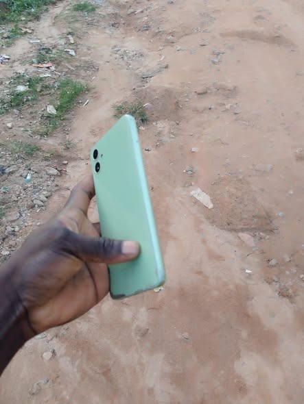 A picture of Samsung ao5