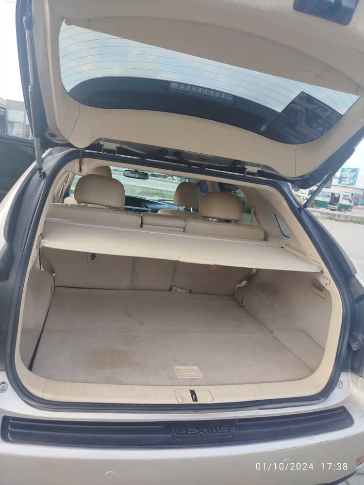 A picture of Used toks standard 015 on belt Rx350 Lexus fullest option