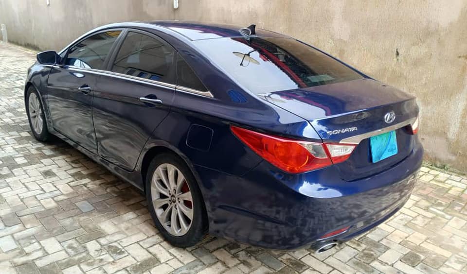 A picture of 2014 Hyundai sonata. Everything very Ok. First body.