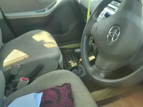 A picture of Vitz Call 0751539549 0777850595