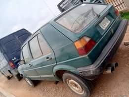 A picture of Volkswagen golf 2 automatic transmission untouched engine and gear location
