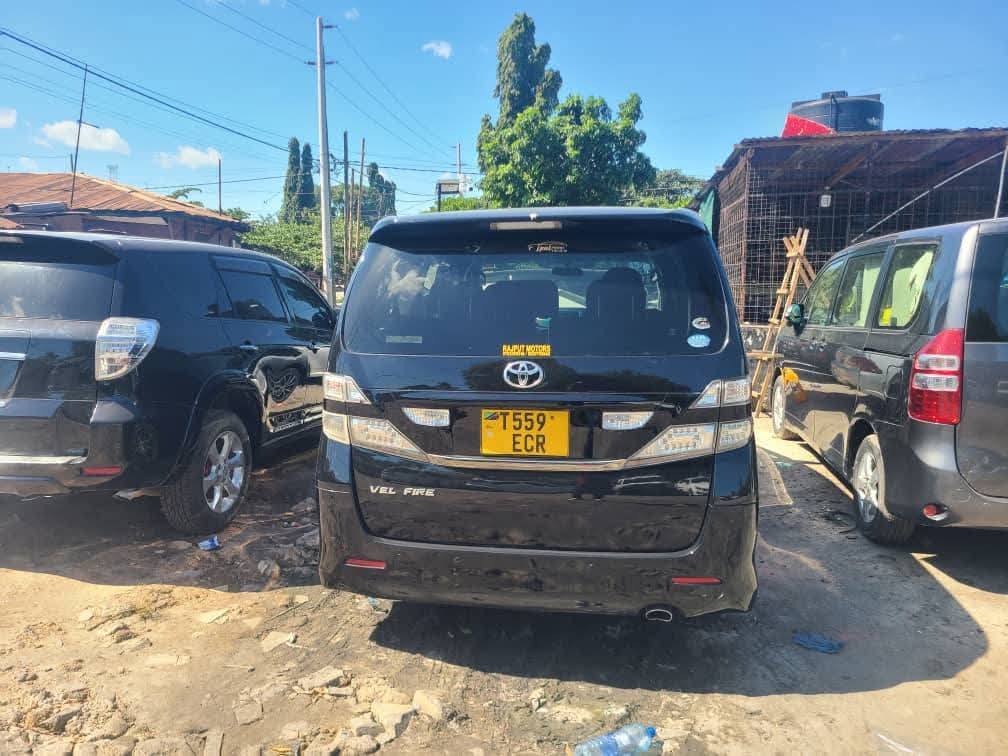 A picture of Toyota Vellfire