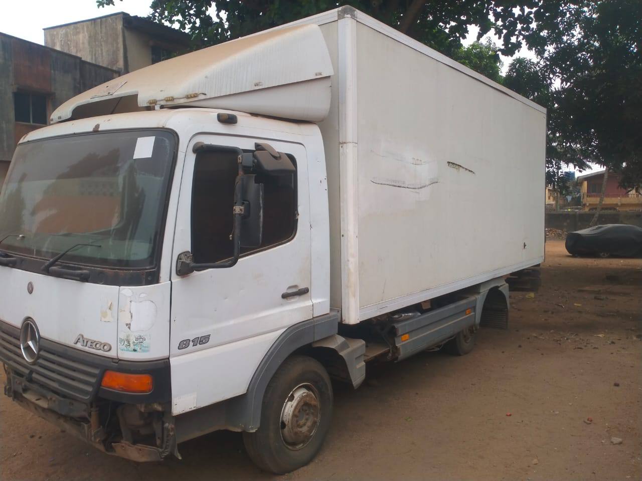 A picture of Mercedes Benz Truck 815 used good