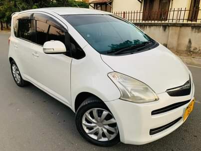 A picture of TOYOTA RACTIS