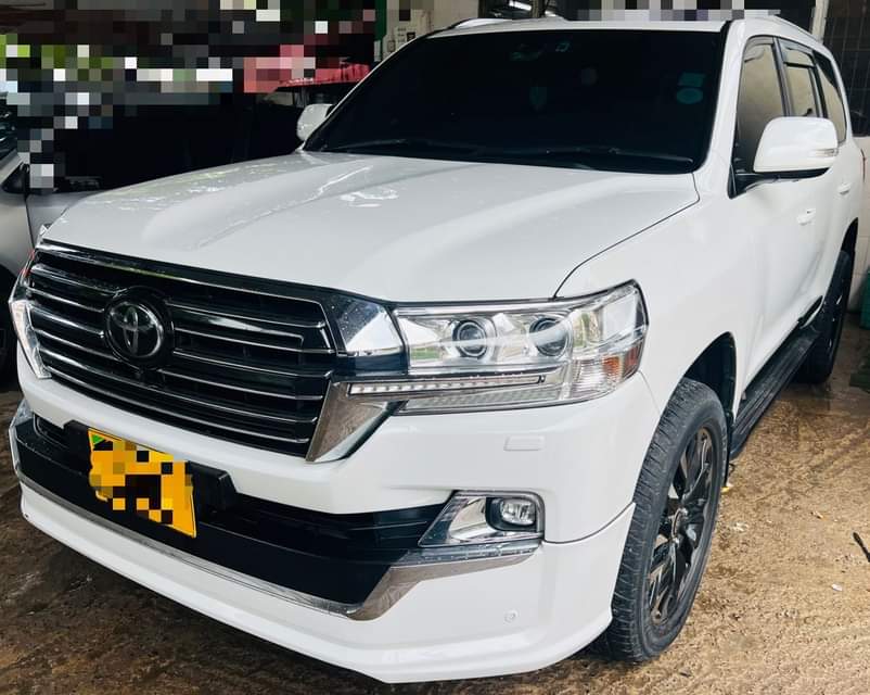 toyota land cruiser