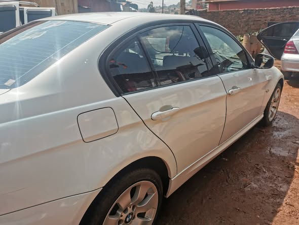 A picture of BMW E90 2012