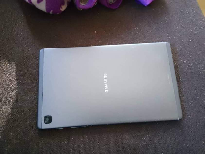 A picture of Samsung A7 lite tablet