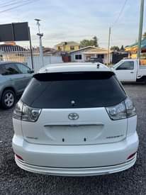 A picture of TOYOTA HARRIER