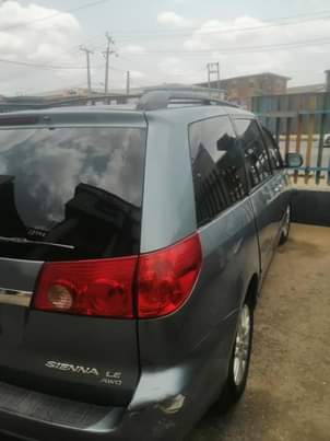 A picture of Toyota sianna Year 2009 Location Egbeda Pric 3.6m Negotiable Ac